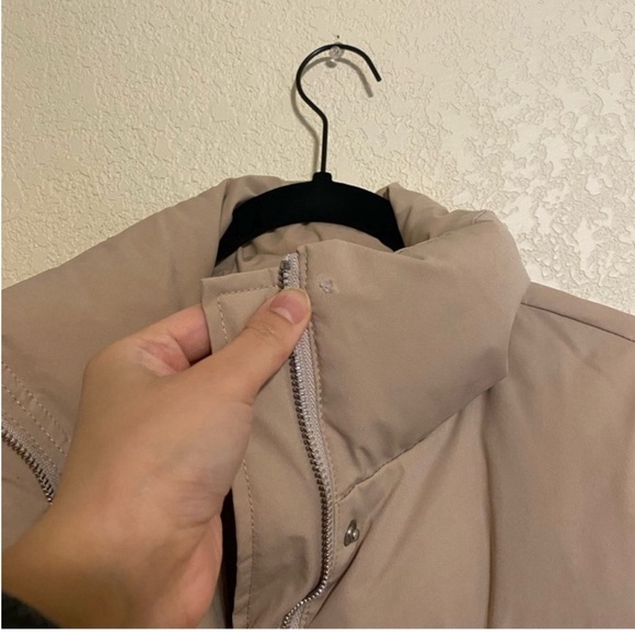 Princess Polly Cropped Puffer Jacket M/L - Picture 2 of 3